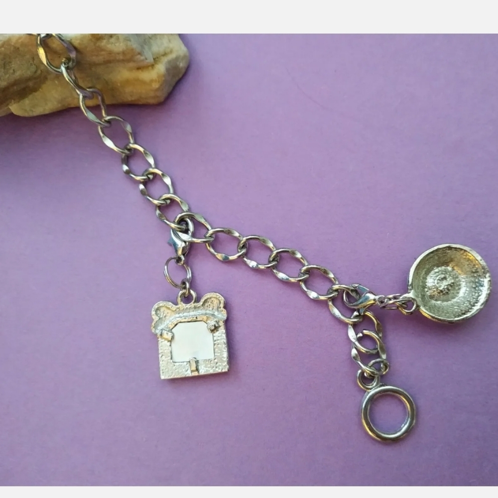 Puppy dog bracelet bowl picture frame charm silverplated  toggle clasp - Picture 5 of 7
